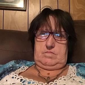 Meet your Posher, Donita